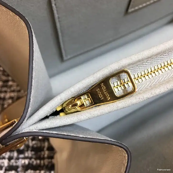 Fashionreps 20B570232 LV Bags 0508